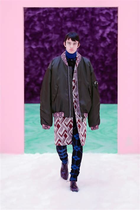 prada collezione autunno inverno 2021|FW 2021 Menswear .